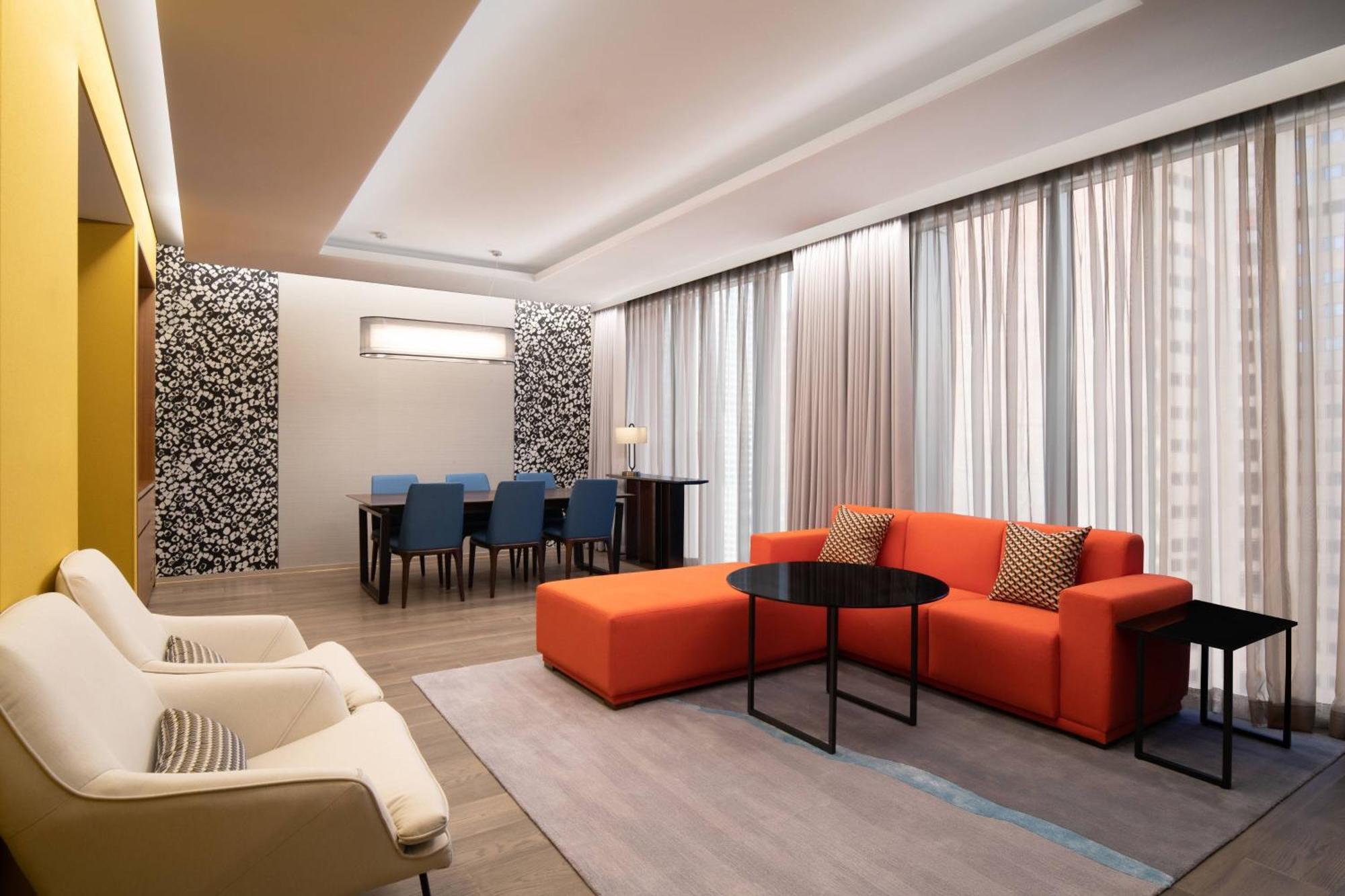 Courtyard By Marriott Suwon Hotel Exterior photo