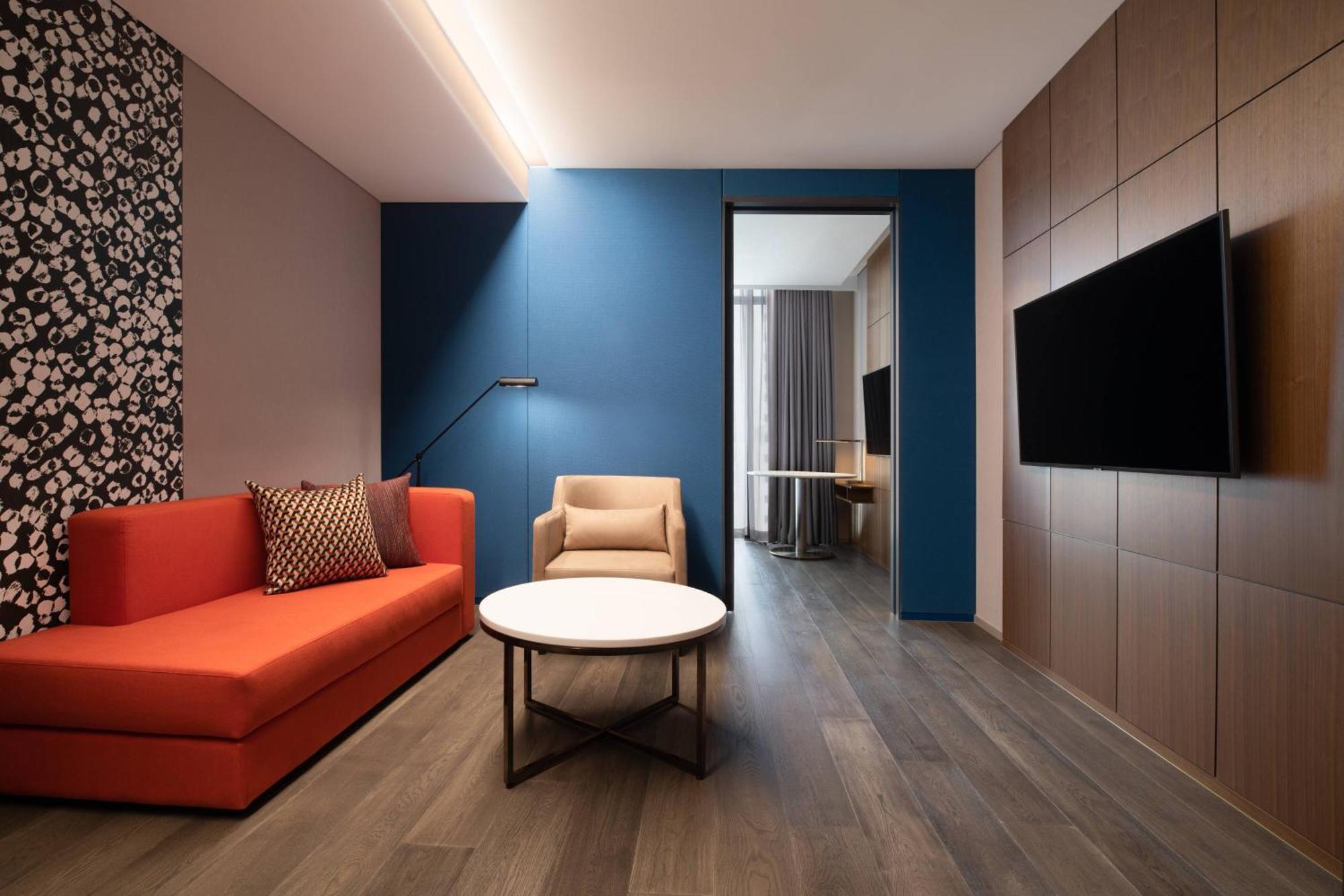 Courtyard By Marriott Suwon Hotel Exterior photo