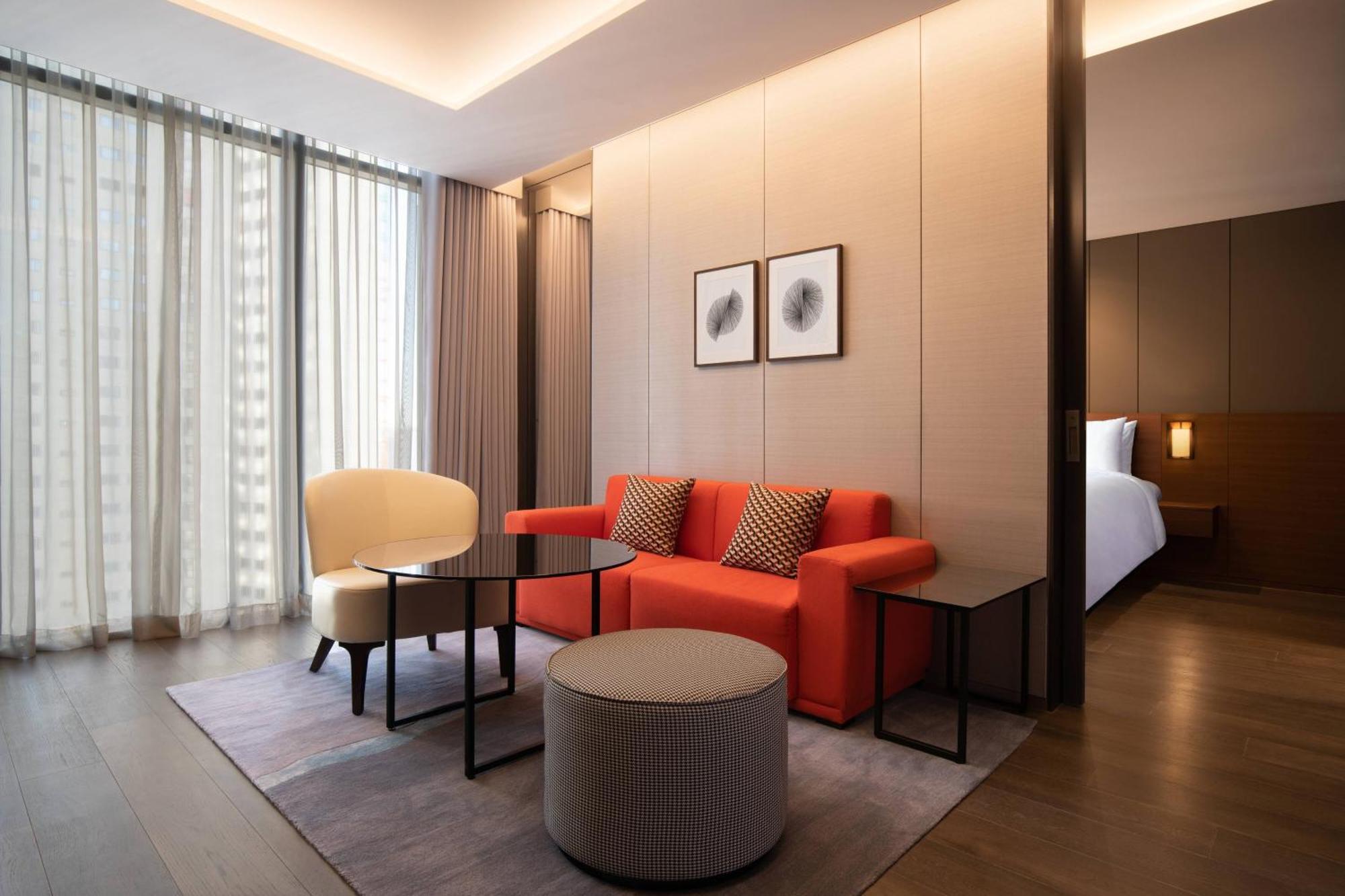 Courtyard By Marriott Suwon Hotel Exterior photo